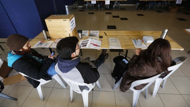 Holzmann: El Registro Civil y el Servel hacen un daño a la democracia bastante profundo