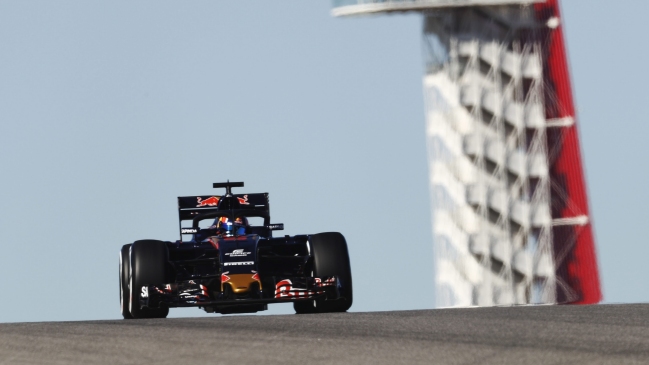 Toro Rosso confirmó a Daniil Kvyat y Carlos Sainz como pilotos para 2017