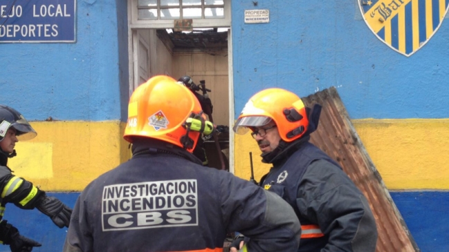 Histórica sede social de Barnechea sufrió voraz incendio