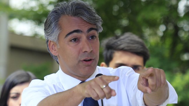 Enríquez-Ominami pidió unidad en la Nueva Mayoría y llamó a evitar 