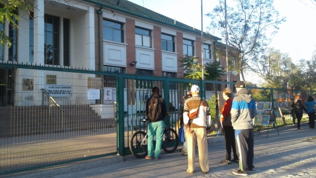 Funcionarios públicos iniciaron paro nacional de 72 horas por reajuste salarial