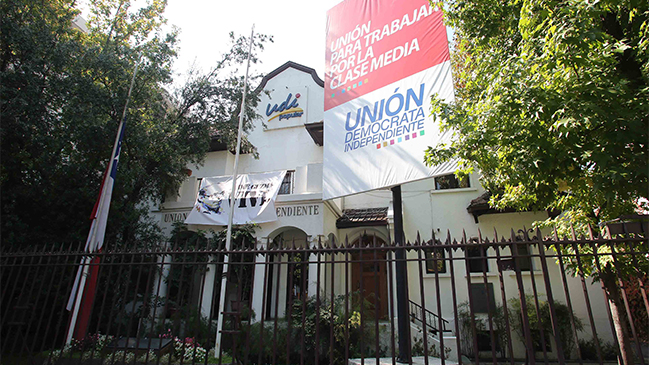 Engel: La UDI encontró una forma de que no sepamos cuánta plata pasó a sus candidatos