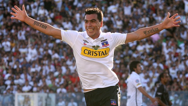 10 goles inolvidables de Esteban Paredes en Colo Colo