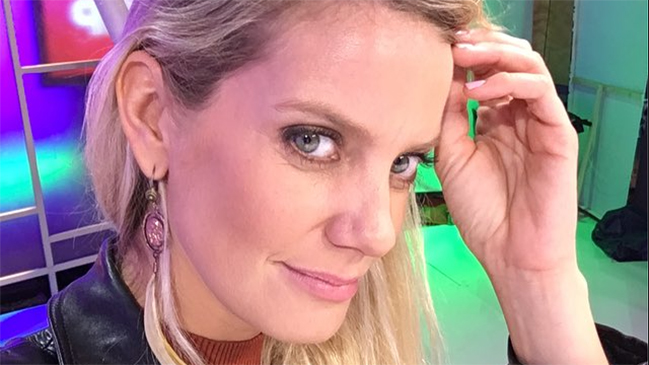 El obsceno tuit con que Javiera Acevedo sorprendió a sus compañeros al aire