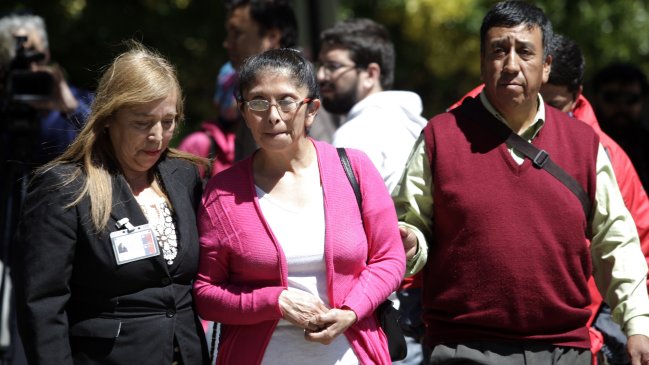 Familia de comunera que dio a luz engrillada presentó segunda querella