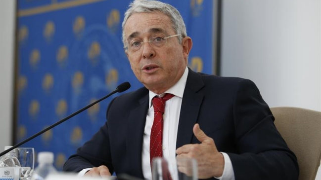 Uribe afirmó que se abren oportunidades para hacer cambios al acuerdo de paz con las FARC
