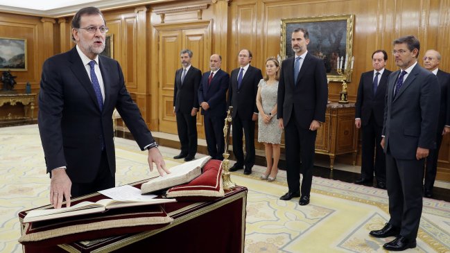 Mariano Rajoy juró como presidente de España y terminó con diez meses de interinato