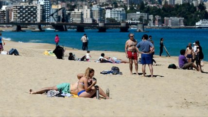   Turistas disfrutan en Viña las últimas horas del fin de semana largo 