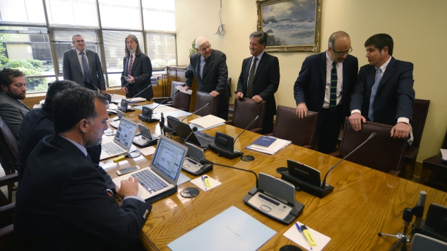 Comisión mixta no logró acuerdo y sector público quedó sin reajuste