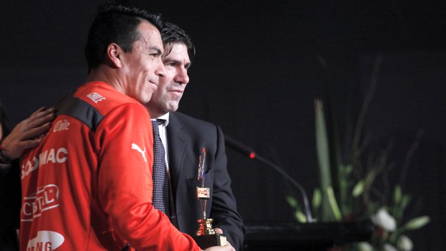 Marcelo Salas: Si Paredes está bien y sin problemas físicos puede ser un aporte