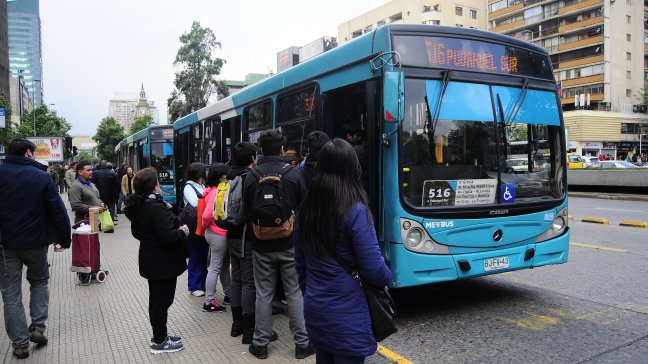 Evasión del pago del Transantiago bajó hasta 28,4 por ciento