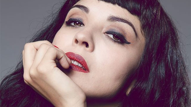 Mon Laferte corona su gran año: Se suma al show de los Grammy Latino