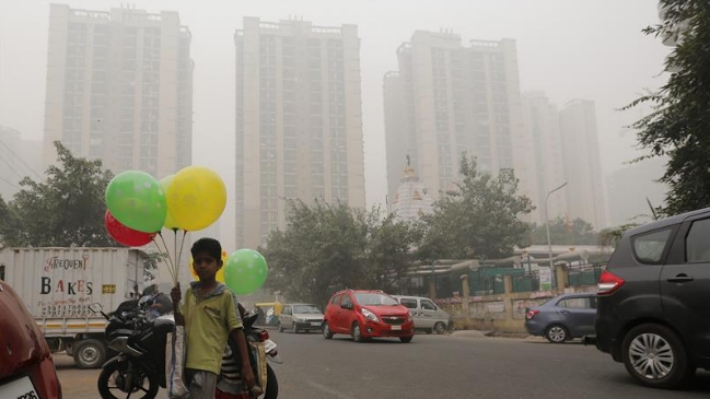 Cerraron 1.700 colegios por polución en Delhi, la capital más contaminada del mundo