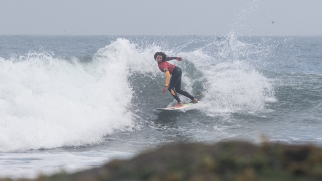 Lorena Fica se consagró con el tricampeonato nacional en el circuito de surf