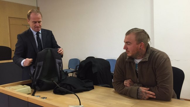 Tatuaje nazi llevó a la cárcel a un político alemán