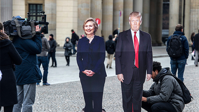 Hillary Clinton mantiene estrecha ventaja frente a Donald Trump en últimas encuestas