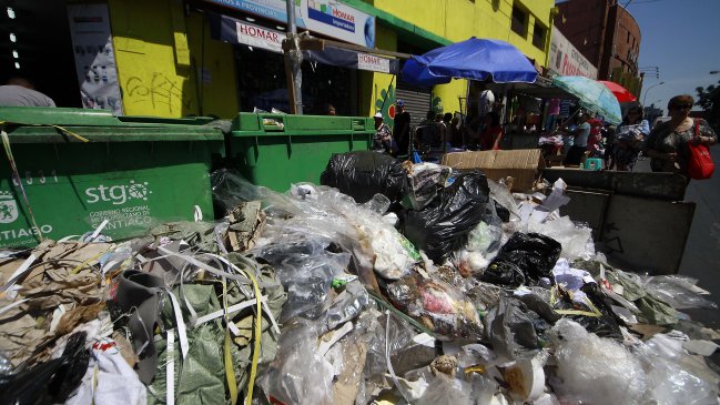 Sector público sigue en paro por reajuste