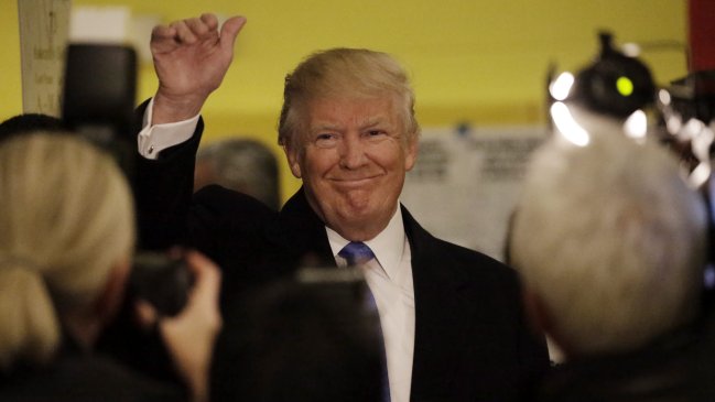 El tuit de una empresa de anteojos de sol sobre Trump que enfureció a los mexicanos