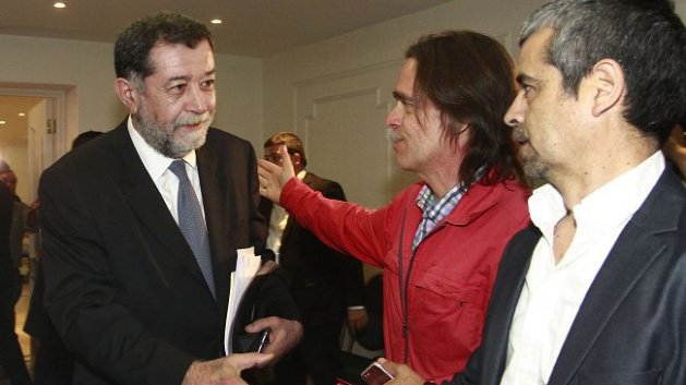 Sector público sigue en paro por reajuste