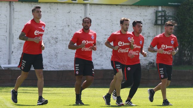 Chile comienza a preparar el duelo ante Uruguay por Clasificatorias