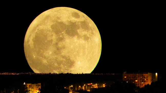 Superluna: La Luna estará en el punto más próximo a la Tierra desde 1948