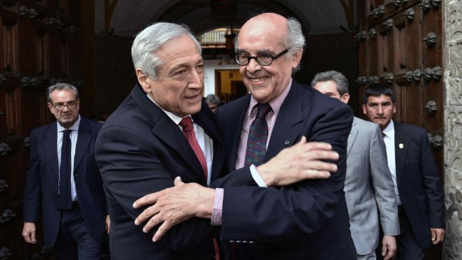 Canciller peruano aseguró que no hay temas limítrofes pendientes con Chile