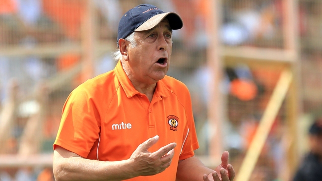 En Cobreloa sondean regreso de Nelson Acosta para salir del mal momento en Primera B