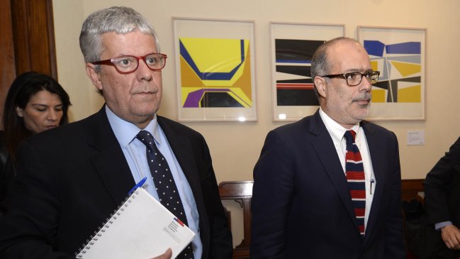 Gobierno se reunió con Nueva Mayoría y Chile Vamos para analizar reajuste