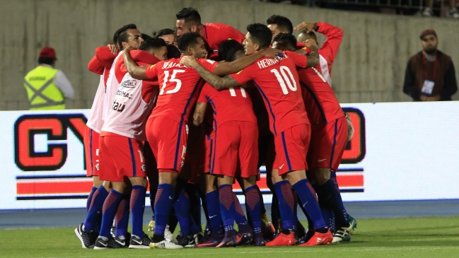 Elige a los mejores jugadores de Chile en el triunfo sobre Uruguay