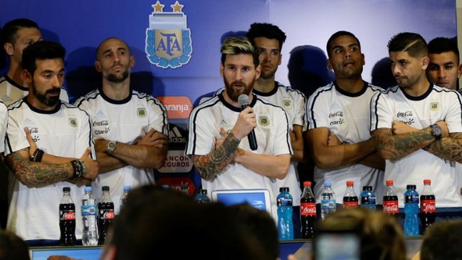 Prensa argentina criticó decisión de sus seleccionados de no hablar más con los medios