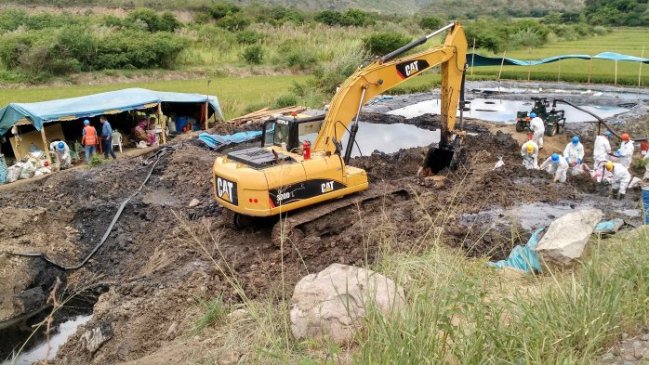 Después de cinco días controlan derrame de petróleo en Amazonía peruana