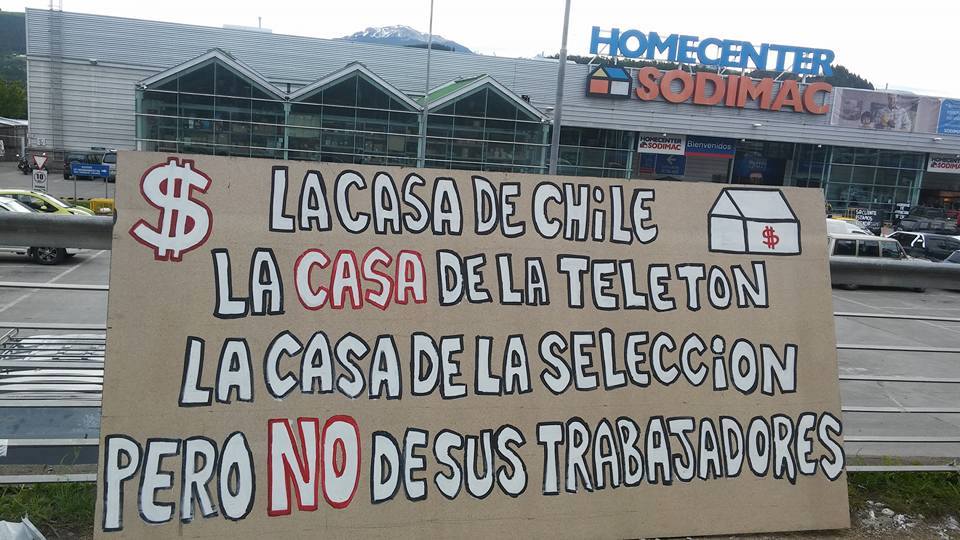 Diez días suma la huelga en Homecenter Sodimac