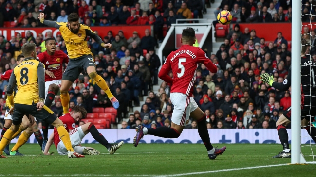Arsenal de Alexis Sánchez rescató un empate sobre la hora ante Manchester United