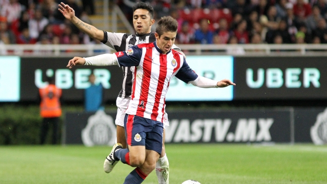 Edson Puch fue expulsado en empate que clasificó a Necaxa a la postemporada en México