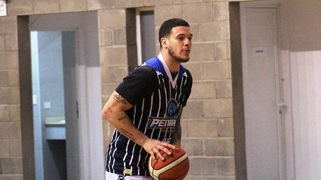 Sebastián Suárez fue goleador en triunfo de Peñarol en LNB de Argentina