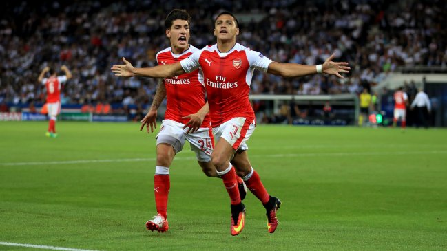 Alexis Sánchez está entre los nominados para el equipo del año en la UEFA