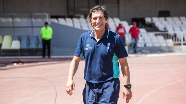 Mario Salas: El objetivo principal es el bicampeonato, pero abre el apetito la Copa Chile