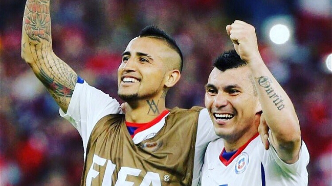 Arturo Vidal a Gary Medel: 
