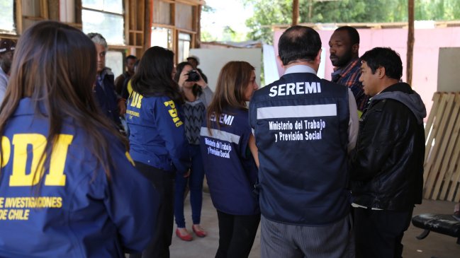 Descubren a 35 haitianos trabajando en condiciones deplorables en Longaví