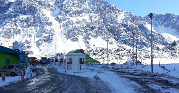 Esperan masiva llegada de argentinos por feriado trasandino