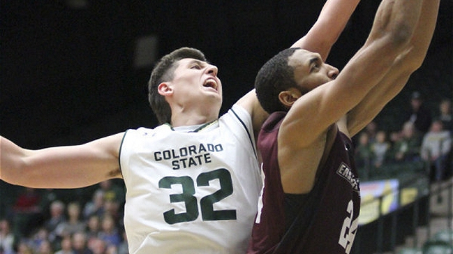 Nico Carvacho hizo su aporte en triunfo de Colorado State en la NCAA