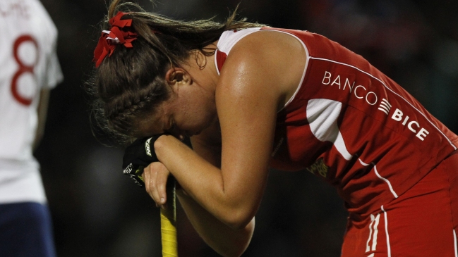 Chile se estrenó con derrota ante Inglaterra en el Mundial Junior de Hockey Césped femenino