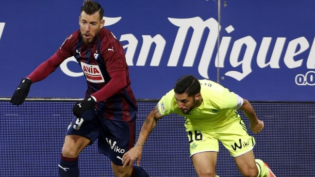 Felipe Gutiérrez tuvo acción en caída de Real Betis frente a Eibar en España