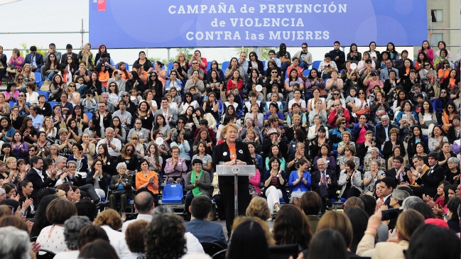 Presidenta firmó proyecto por 