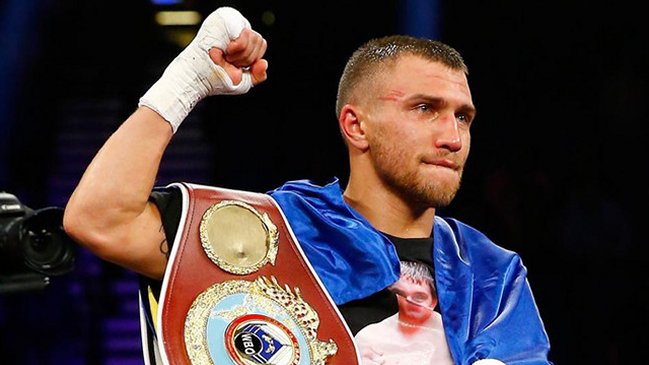 Vasyl Lomachenko retuvo el título junior ligero de la OMB con gran actuación