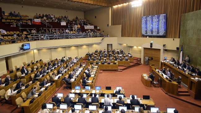 Diputados discutirán en sesión especial el rechazado presupuesto de Educación