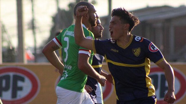 Barnechea arrolló a Independiente de Cauquenes y confirmó su liderato en Segunda División