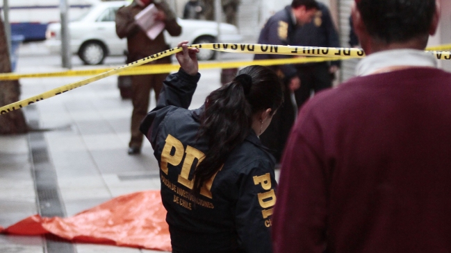 Menor de 16 años murió al ser apuñalado en plena calle en Colina