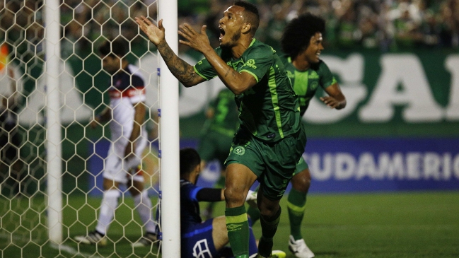 Clubes del mundo ofrecieron su ayuda a Chapecoense tras tragedia aérea