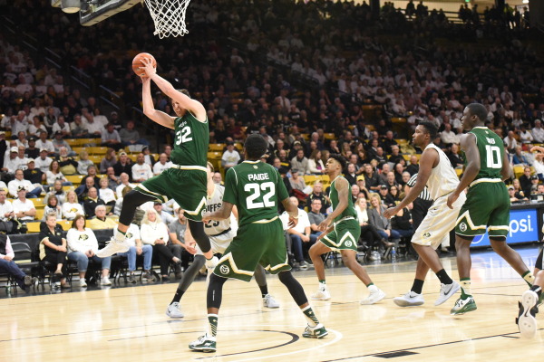 Nico Carvacho fue figura en triunfo de Colorado State en la NCAA